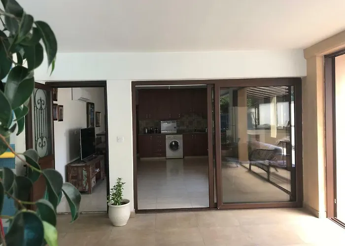 Mystra Place
